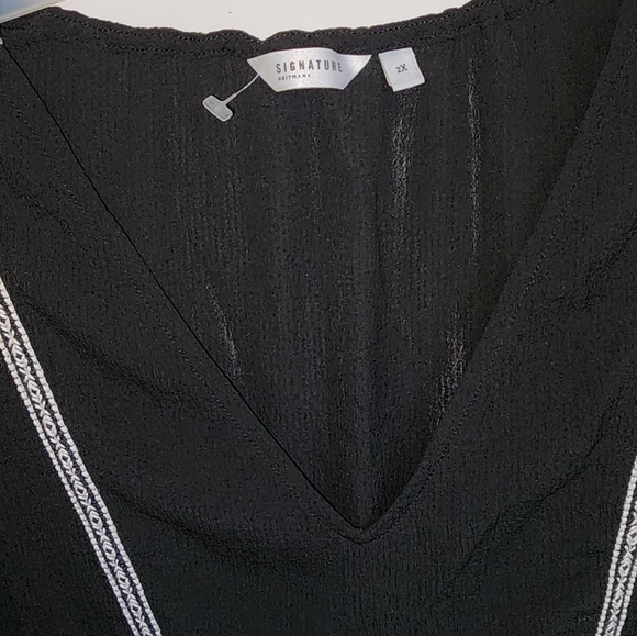 NWOT Reitman's Signature Puff Sleeve Top - Picture 2 of 5